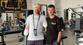 Мріє знову сісти за кермо: в центрі UNBROKEN допомагають відновитись воїну, який втратив обидві руки
