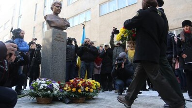 Фото: У Львові встановили погруддя Герою Небесної Сотні Ігорю Костенку