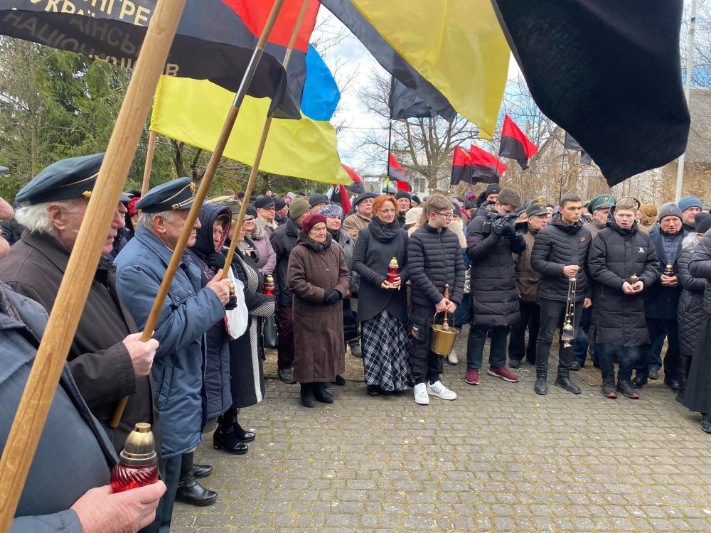 Фото 3: У Львові вшанували пам'ять головного командира УПА Романа Шухевича