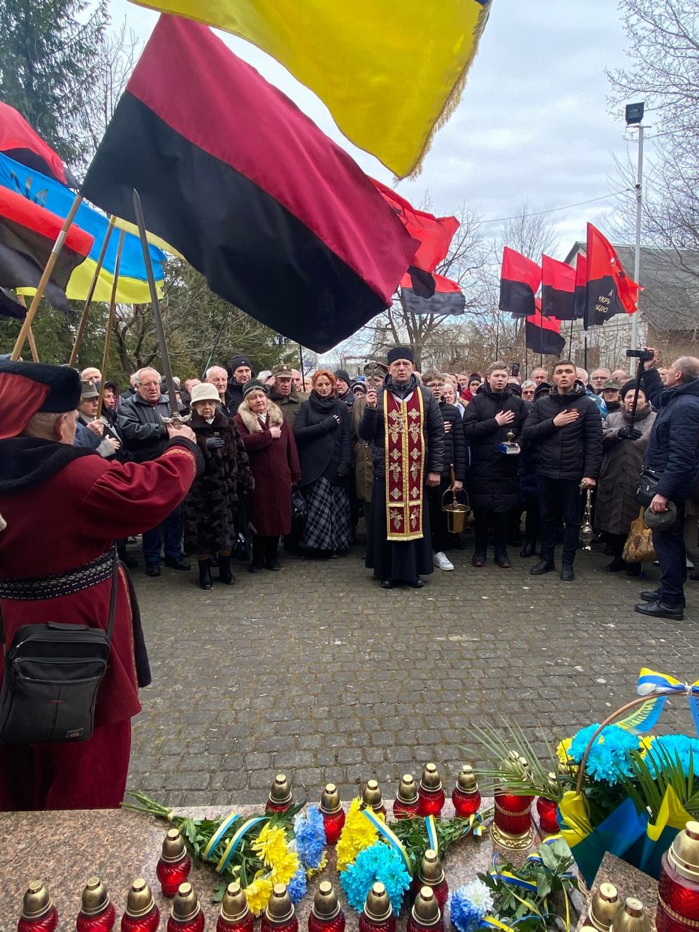 Фото 1: У Львові вшанували пам'ять головного командира УПА Романа Шухевича