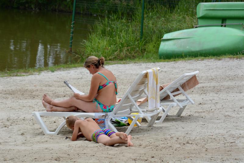 Фото 4: Цього літа безпечно відпочивати і купатись можна у двох озерах в Брюховичах та одному у Винниках