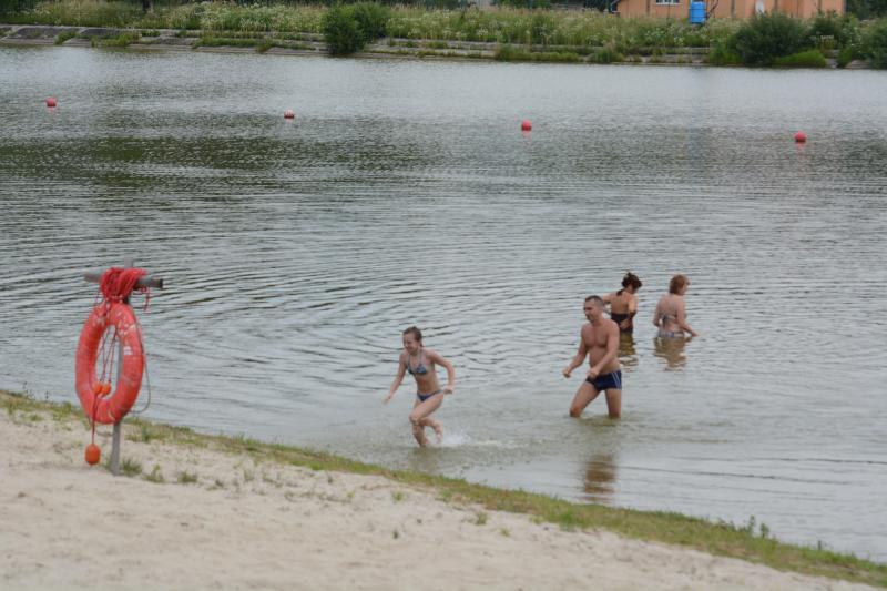 Фото 5: Цього літа безпечно відпочивати і купатись можна у двох озерах в Брюховичах та одному у Винниках