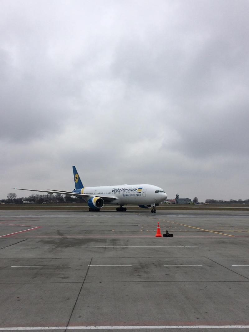 Фото 2: У Львові презентували далекомагістральний літак нового покоління Boeing 777