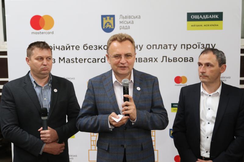Фото 1: &laquo;Маємо у&nbsp;перспективі мати 3 тис валідаторів у&nbsp;Львові&raquo;,&nbsp;&mdash; А. Садовий про безконтактну оплату за&nbsp;проїзд в&nbsp;громадському транспорті