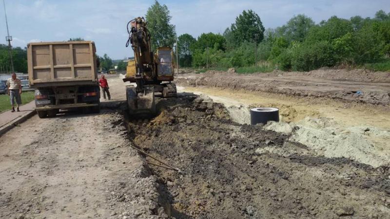 Фото 3: На&nbsp;вул. Пластова триває капітальний ремонт дороги