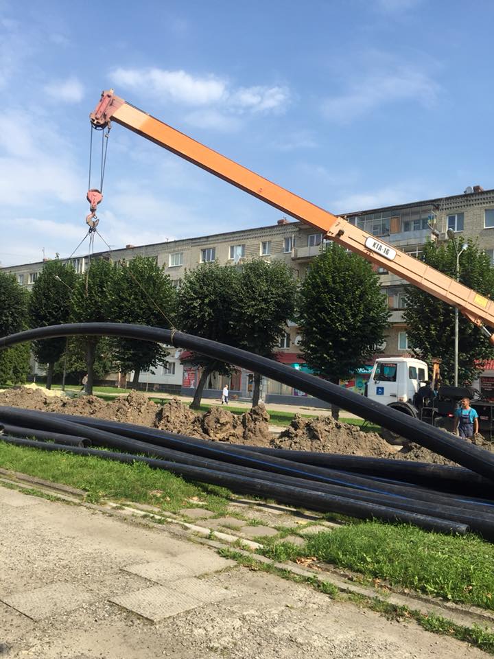 Фото 1: На&nbsp;вул. Гашека облаштують громадський простір: ЛМКП &laquo;Львівводоканал&raquo; розпочало роботи із&nbsp;заміни водопроводів