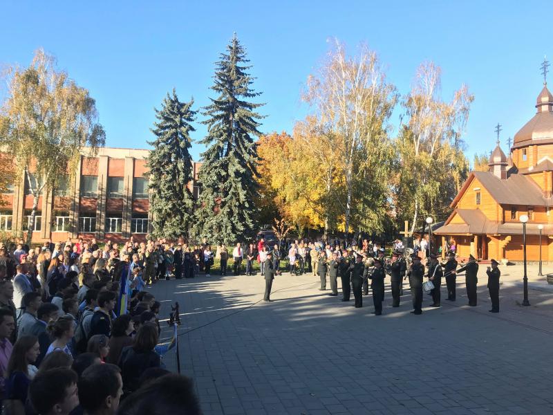 Фото 1: У&nbsp;Львові на&nbsp;площі біля пам&rsquo;ятника &laquo;Воїнам, що&nbsp;віддали свої життя за&nbsp;Україну&raquo; відбулося мистецьке дійство