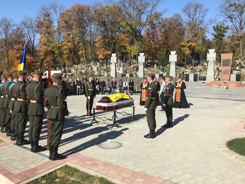 Фото 1: На&nbsp;Личакові поховали Героя, який помер після тривалого лікування