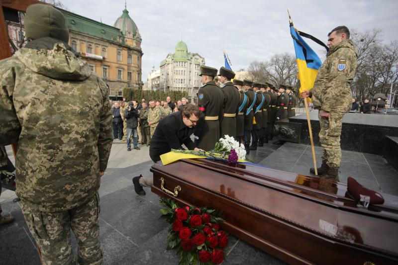 Фото 1: У&nbsp;Львові попрощались із&nbsp;загиблим на&nbsp;Сході 19-річним військовим
