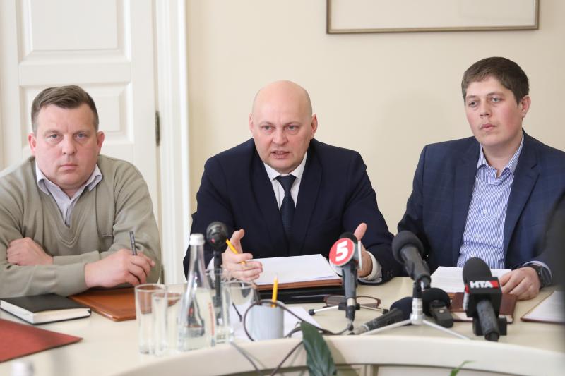 Фото 1: Міста Львівщини об&rsquo;єднуються для вирішення питання комплексного поводження з&nbsp;ТПВ: Львів і&nbsp;7 міст, які потребують полігону для захоронення ТПВ, підписали Меморандум про співпрацю