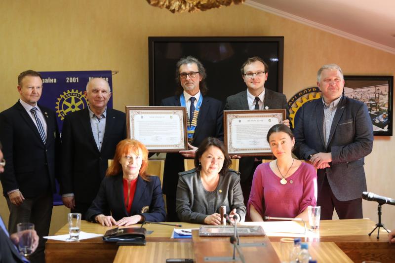 Фото 3: Львівська міська рада підписала з&nbsp;Президентами львівських Ротарі Клубів меморандум про співпрацю, що&nbsp;передбачає реконструкцію парку Замарстинівський