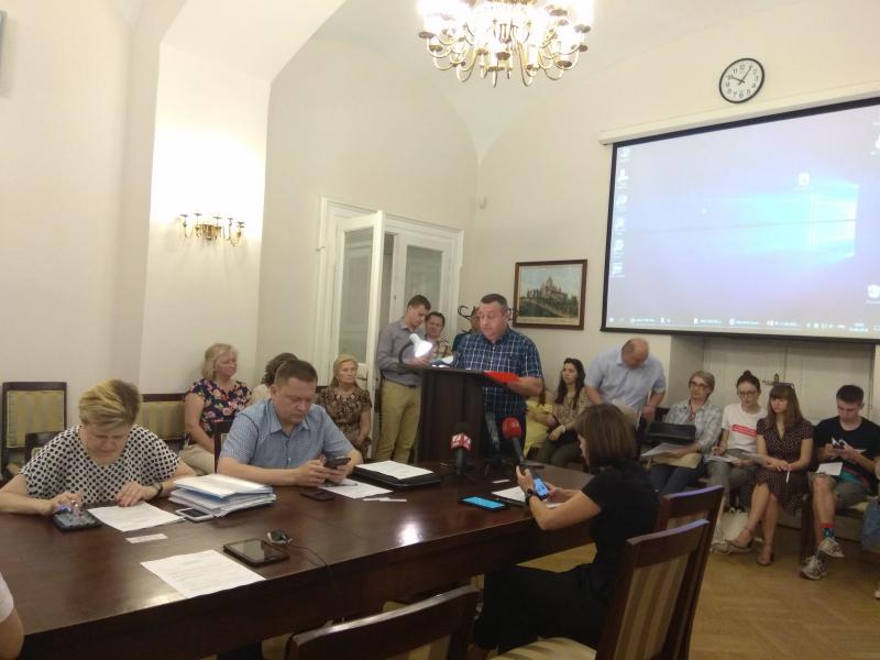 Фото 1: Затверджено нові норми надання послуг з&nbsp;вивезення твердих побутових відходів