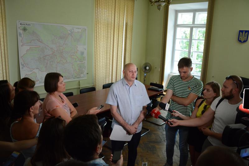 Фото 1: Львівська міська рада перейняла повноваження з&nbsp;вивезення ТПВ з&nbsp;міста