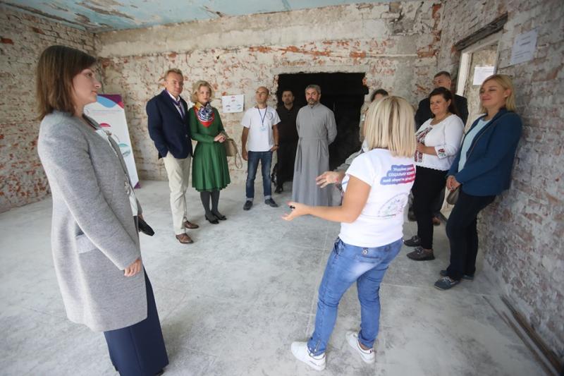 Фото 2: У&nbsp;Львові благодійники відкрили Центр допомоги &laquo;Соціальна комора&raquo;