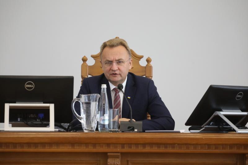 Фото 1: Мерія Львова проведе роботу з&nbsp;точками продажу питної води