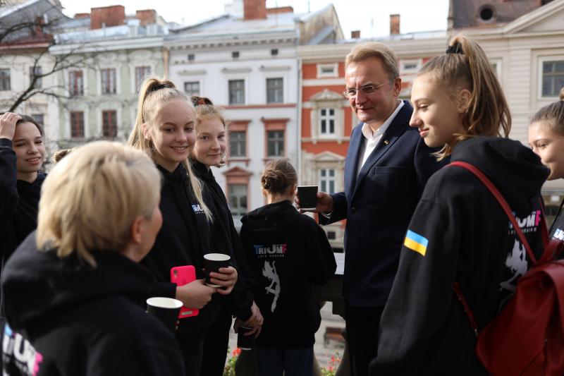 Фото 3: Мер Львова подякував Спортивно-оздоровчому клубу &laquo;Тріумф&raquo; за&nbsp;перемогу на&nbsp;міжнародних змаганнях