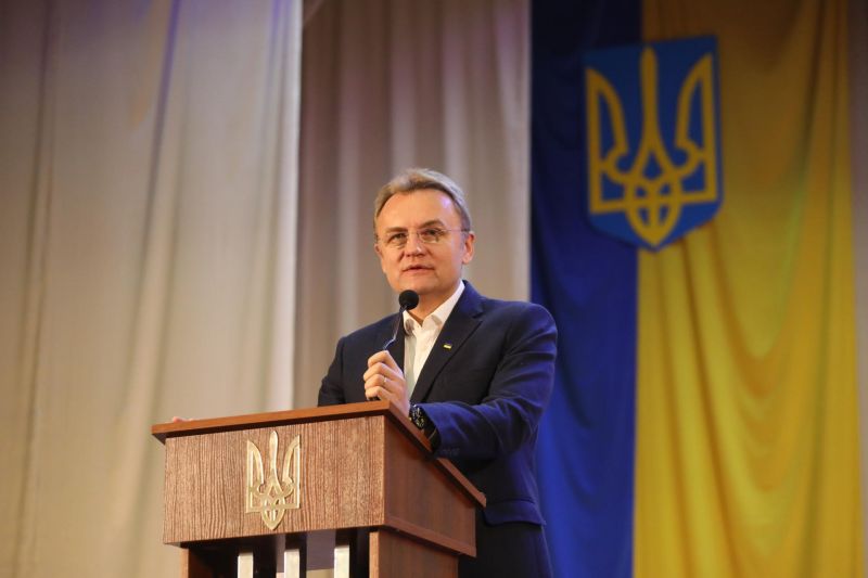 Фото 1: Андрій Садовий привітав військовослужбовців з&nbsp;Днем Збройних Сил України та&nbsp;вручив їм&nbsp;відзнаки