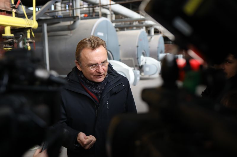 Фото 1: &laquo;Нове обладнання дає економію при споживанні газу орієнтовно 10%&raquo;,&nbsp;&mdash; А. Садовий про інвестиції міста в&nbsp;теплопостачальну систему