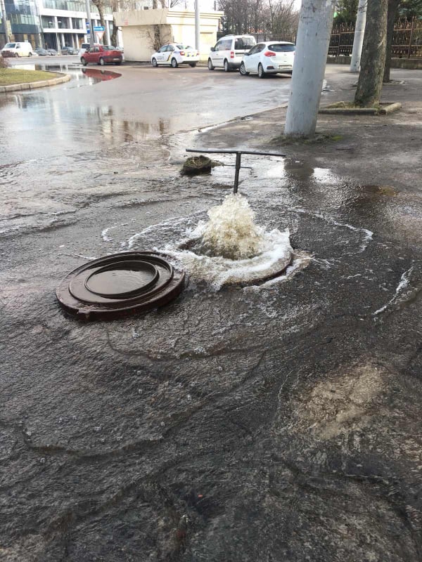 Фото 2: Сьогодні в&nbsp;Залізничному районі працюватимуть водовозки