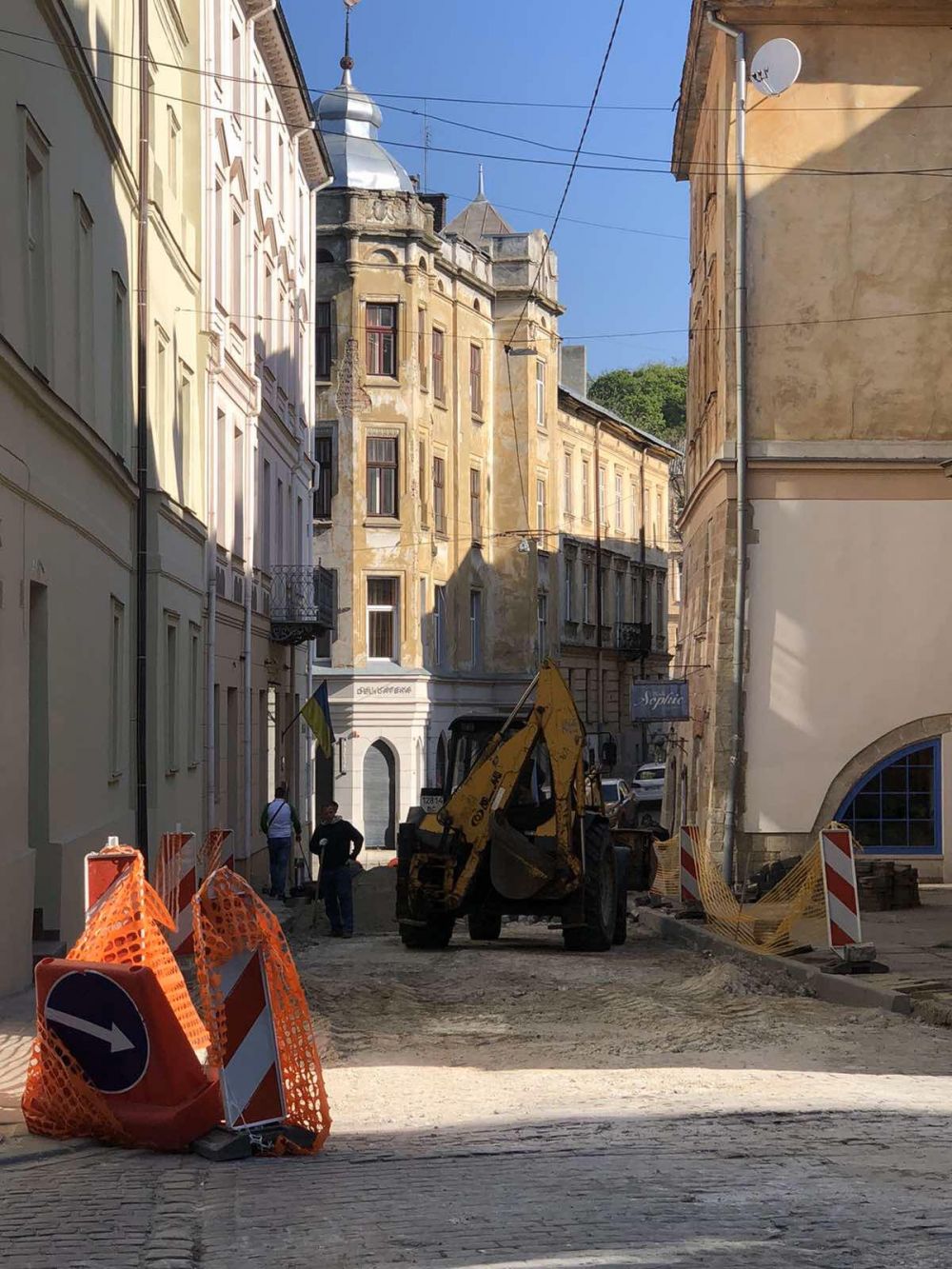 Фото 1: Триває поточний ремонт вул. Друкарської