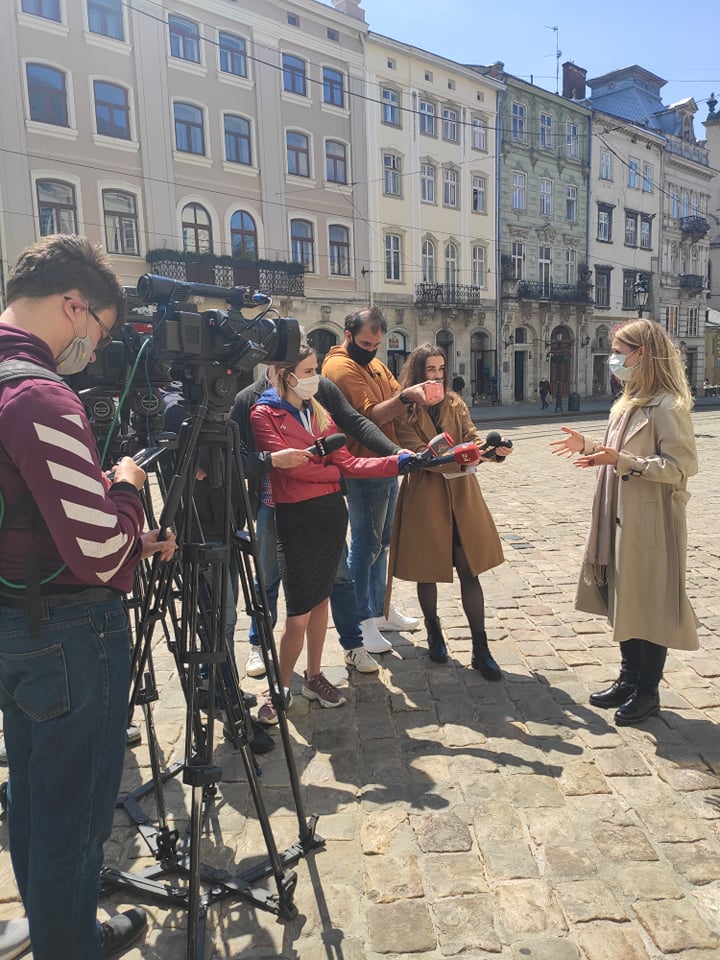 Фото 1: У&nbsp;Львові анонсували експериментальне дослідження з&nbsp;виявлення рівня поширення захворюваності на&nbsp;коронавірус серед мешканців
