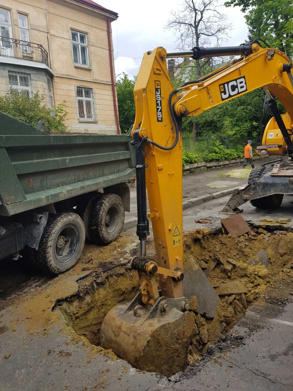 Фото 1: Від сьогодні буде перекрито рух транспорту на&nbsp;частині вул. Рудницького