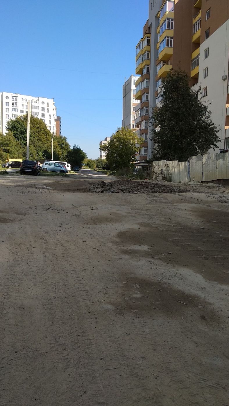 Фото 2: Місто виконує обіцянки щодо прокладення доріг в районі вул. Малоголосківської