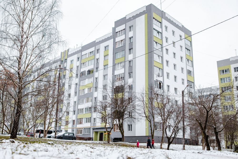 Фото 2: Посол Німеччини відвідала Сихів та дізналася про перші результати комплексної модернізації району