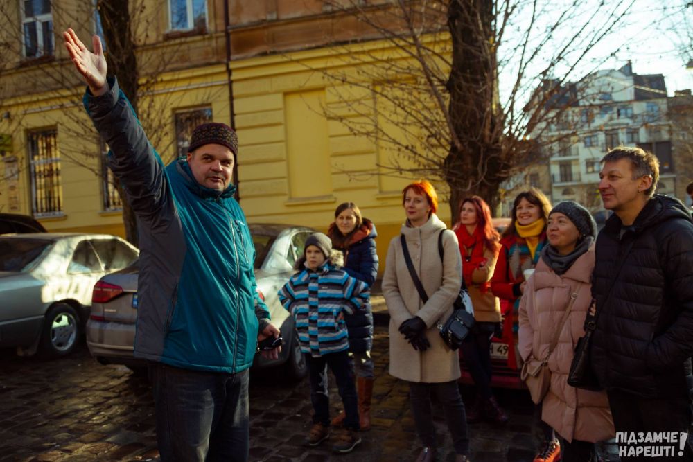 Фото 1: Мешканців та&nbsp;працівників Підзамча запрошують розповісти історію про свій район