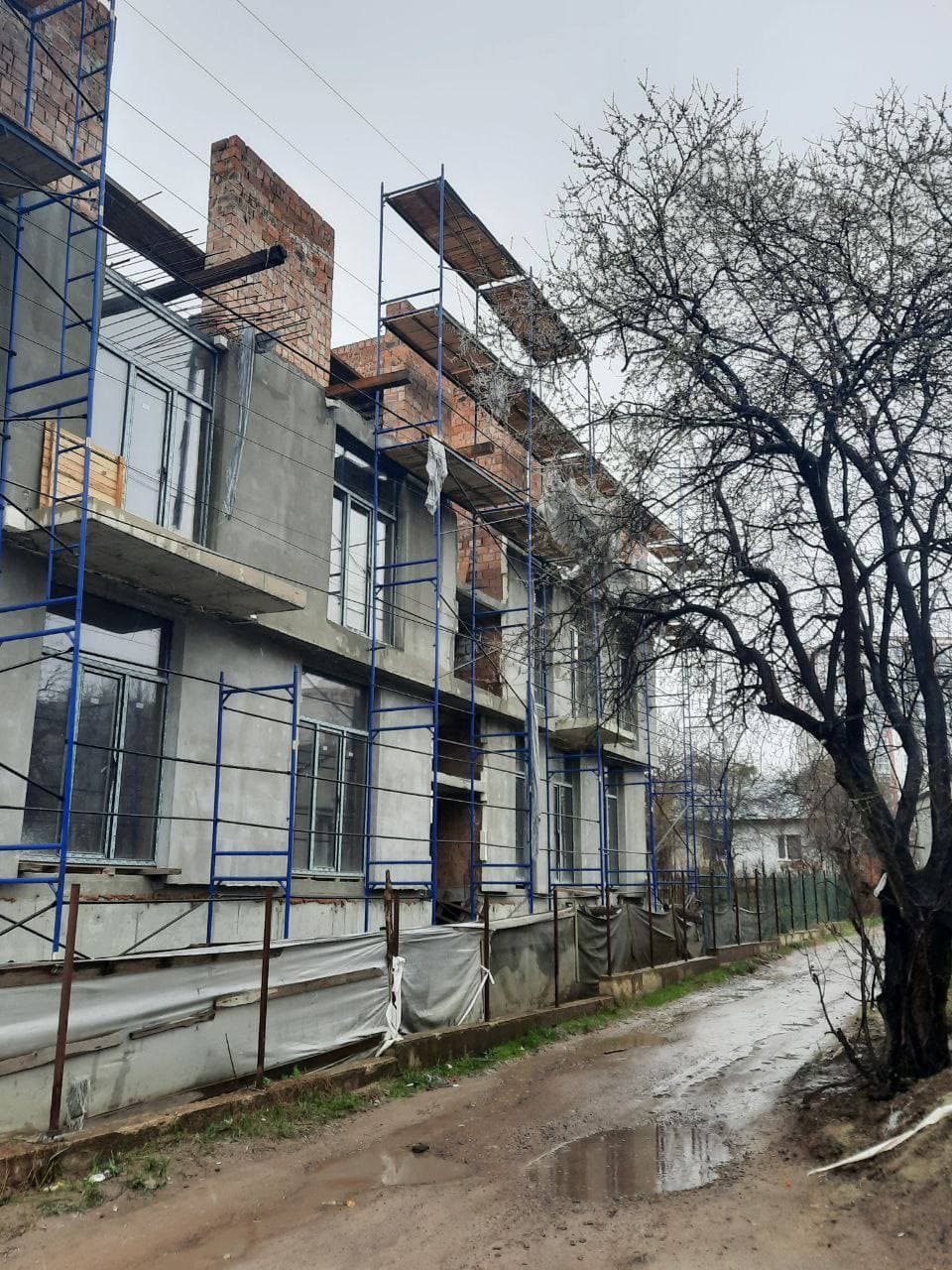 Фото 1: Інспекція ДАБК виявила ще два об&rsquo;єкти, де ведеться самочинне будівництво: мешканцям радять бути обачними при купівлі нерухомості