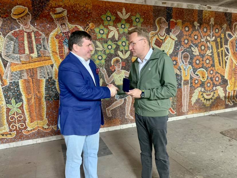 Фото 1: Мер Львова: «Ми маємо повернути мистецтво і техніку у палац культури ЛОРТА»