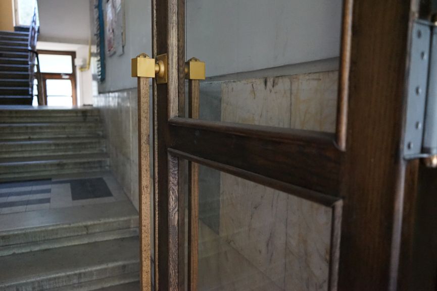 Фото 2: Реставратори відновили ще двоє історичних дверей на вул. Стрийській