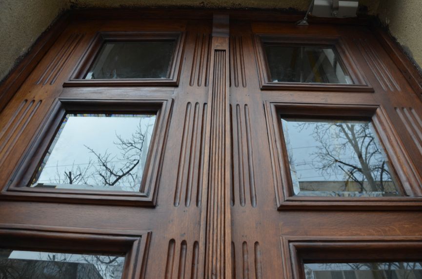 Фото 1: На Високому Замку у Львові відреставрували історичні двері