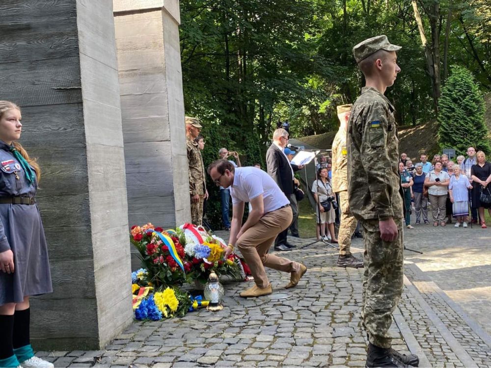 Фото 1: У Львові вшанували пам&rsquo;ять професорів, розстріляних 1941 року