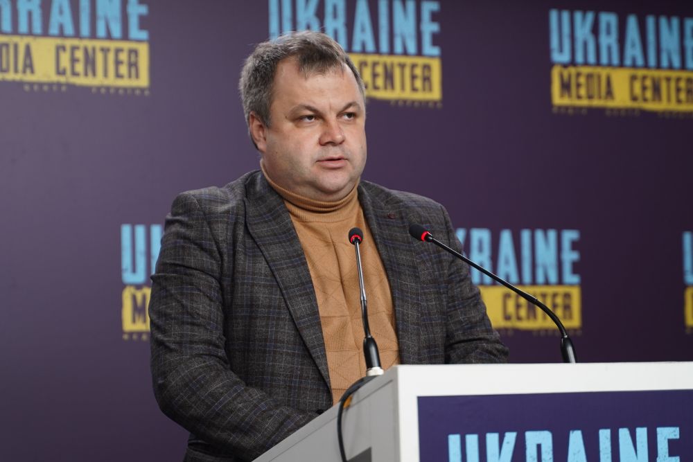 Фото 1: &laquo;Опалення до житлових будинків плануємо подати з понеділка наступного тижня&raquo;, - Олександр Одинець