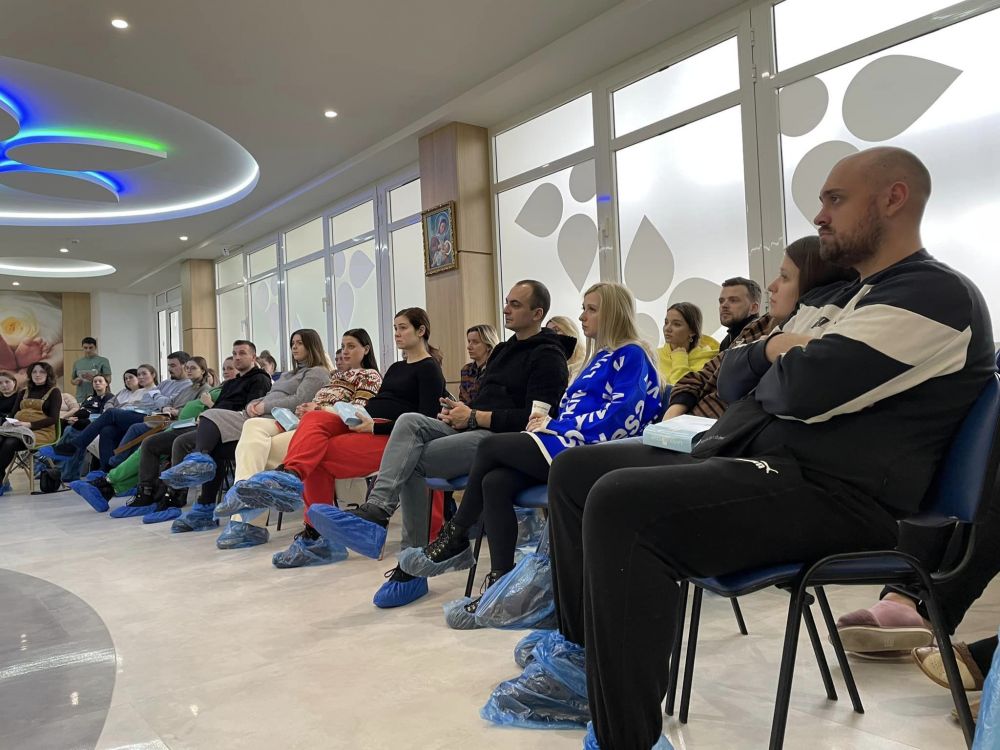 Фото 2: Щотижня у пологовому відділенні лікарні святого Миколая проводять заняття для майбутніх батьків