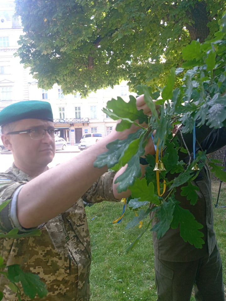 Фото 2: &laquo;Голоси дітей&raquo;: у сквері &laquo;На Валах&raquo; вшанували дітей, які загинули внаслідок збройного нападу росії на Україну