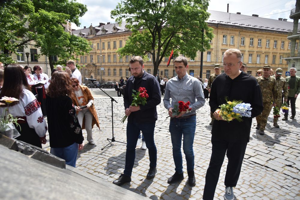 Фото 3: У Львові вшанували жертв політичних репресій