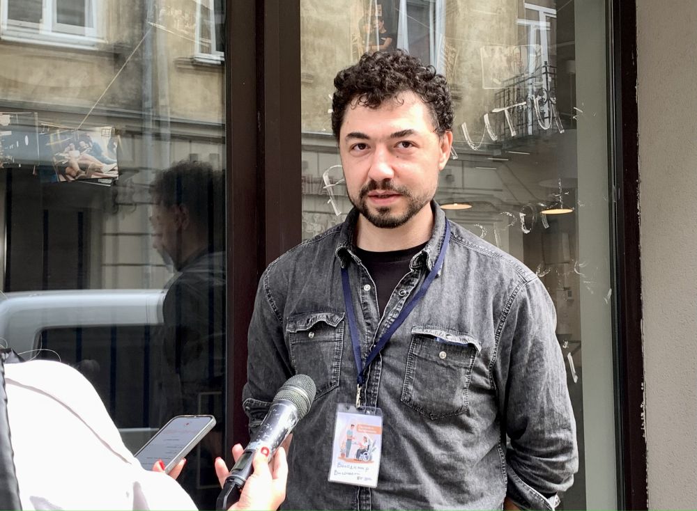Фото 2: Як створити безбар&rsquo;єрне середовище в готелях, кафе та ресторанах: у Львові презентували довідник (відео)