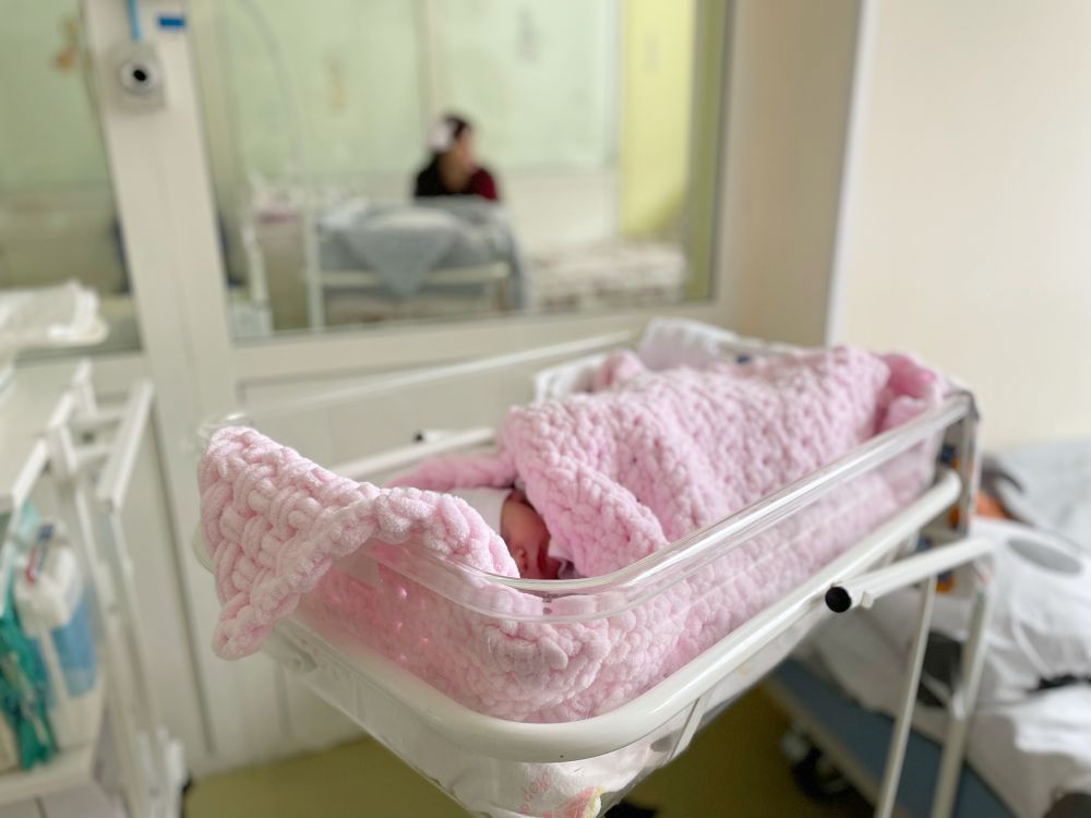 Фото 1: Львівські хірурги прооперували немовля, яке народилося з пухлиною, вагою 1 кілограм