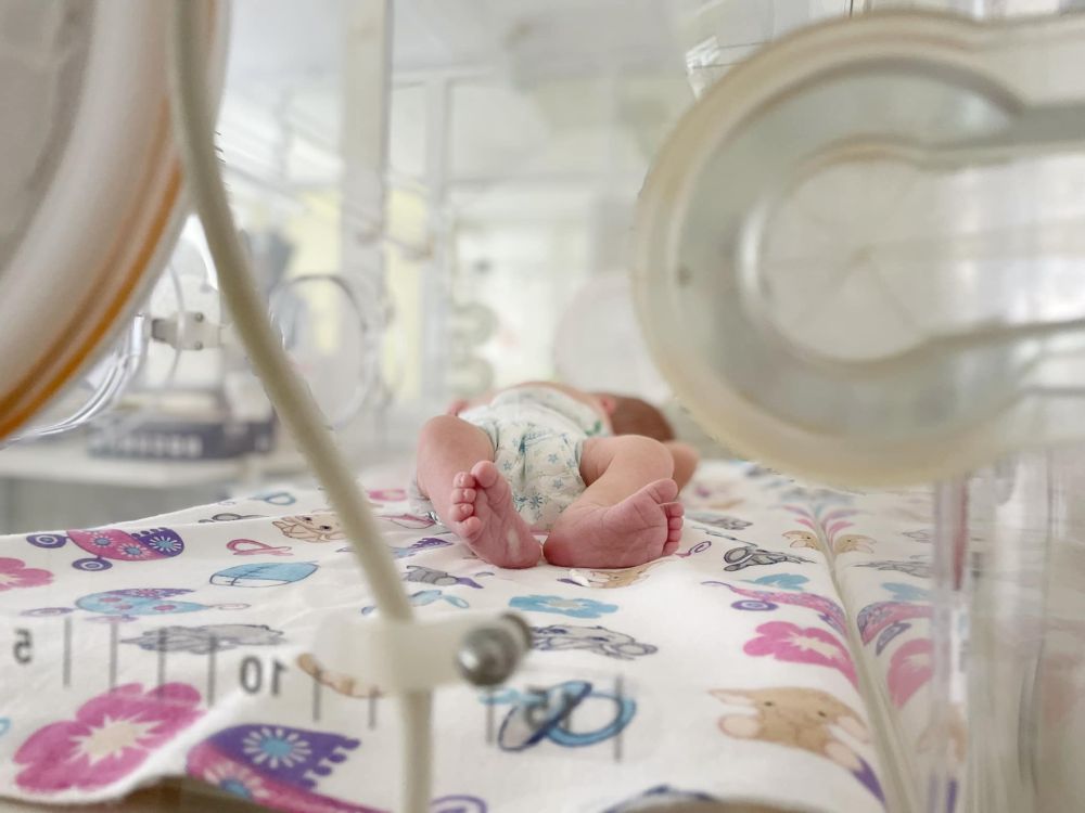 Фото 2: Лікарня святого Миколая отримала інкубатор для виходжування передчасно народжених діток