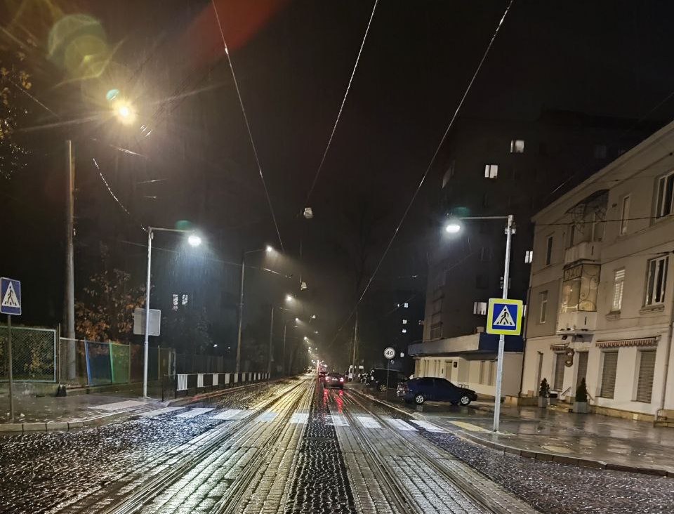 Фото 1: Вуличне освітлення Львова: замінивши старі лампи, споживання електроенергії зменшиться в 5 разів (відео)