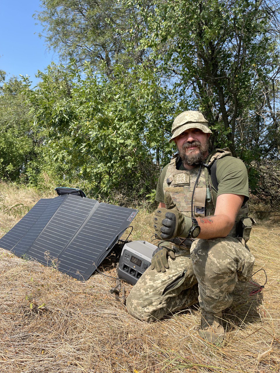 Фото 1: У центрі НЕЗЛАМНІ медики пересаджують шкіру та відновлюють зір 48-річному захиснику