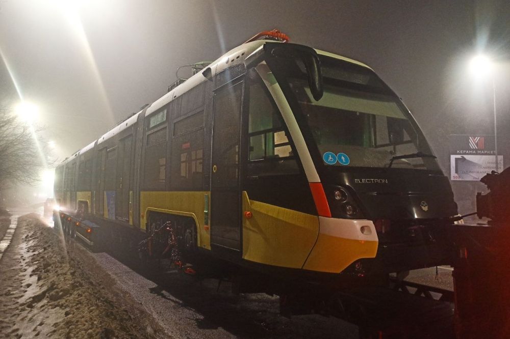 Фото 2: Львів отримав дев&rsquo;ятий п&rsquo;ятисекційний трамвай &laquo;Електрон&raquo;