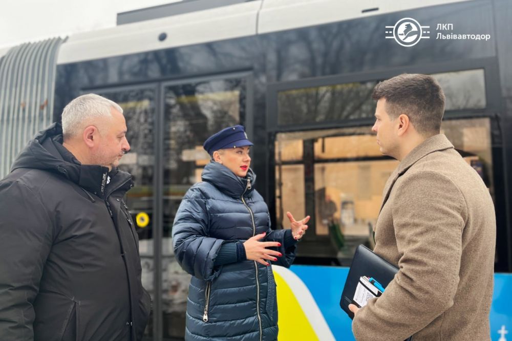 Фото 3: Заступник міністра інфраструктури ознайомився з масштабними проєктами Львова в галузі громадського транспорту, паркування, безготівкової оплати