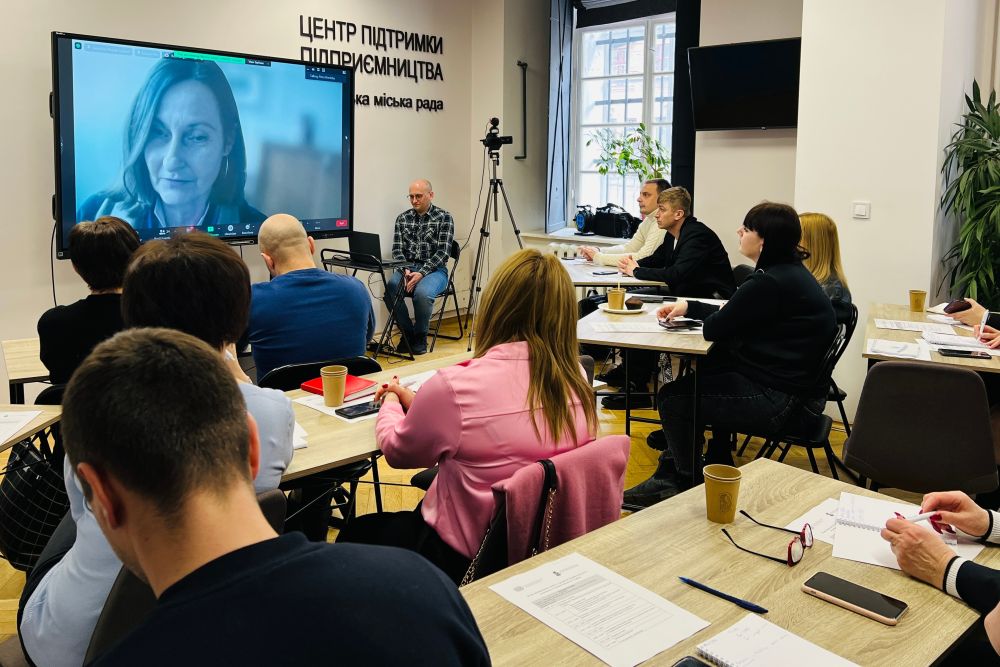 Фото 3: Зелене підприємництво: у мерії стартувало навчання