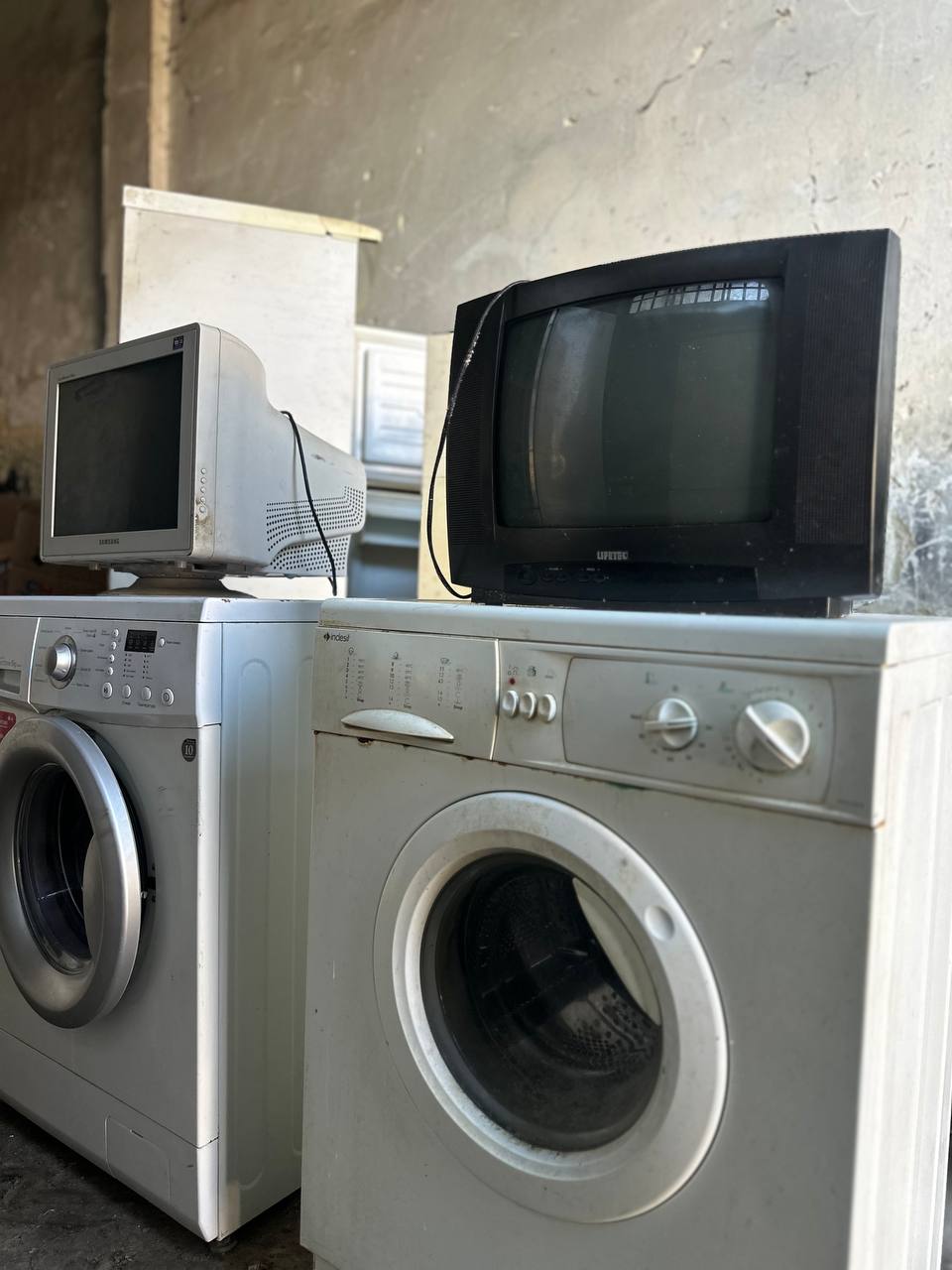 Фото 1: Правильна утилізація побутової техніки: понад 400 кг різної техніки львів&rsquo;яни здали на вул. Жовківська, 18