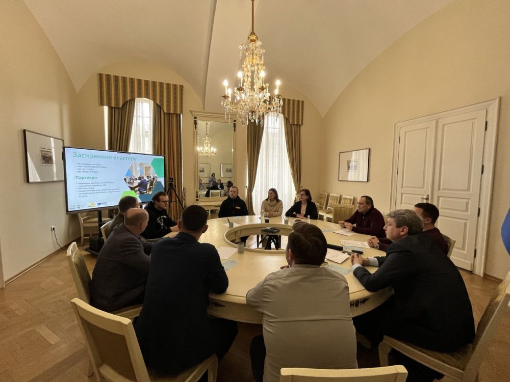 Фото 2: У Львові створили Львівський кластер транспорту та логістики