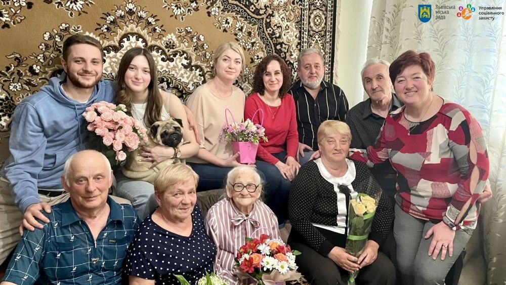 Фото 2: Львів’янка Марія Левицька відзначила столітній ювілей