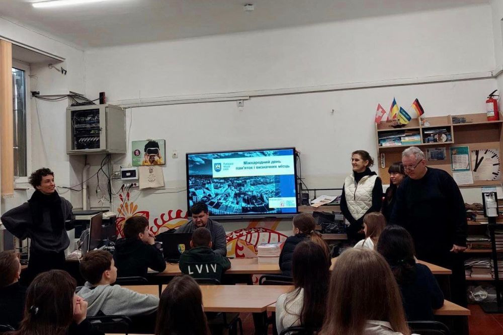 Фото 3: У Львові Міжнародний день пам&rsquo;яток та визначних місць відзначили у ліцеї, що розташований у будинку-пам&rsquo;ятці